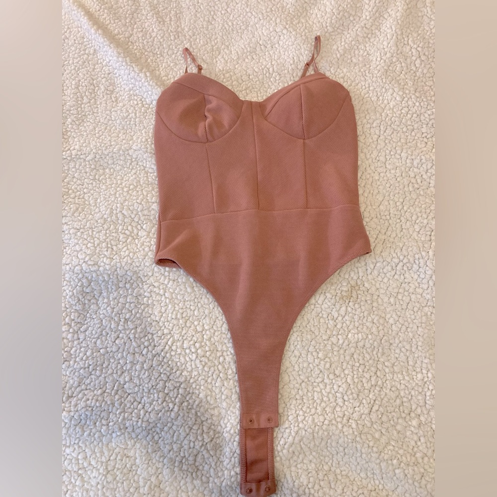 Bozzolo Bodysuit size small pink